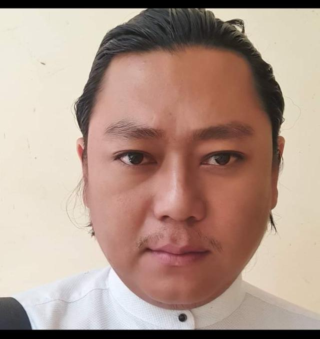 နေနိုင်