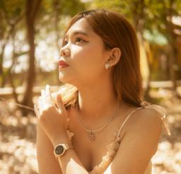 အေးမြတ်သဇင်